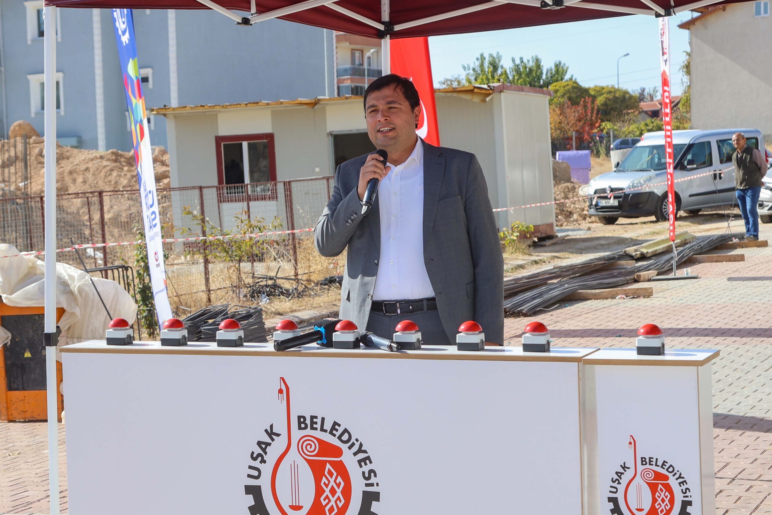 Uşak Belediyesi Bir Tesiste Daha Temel Attı